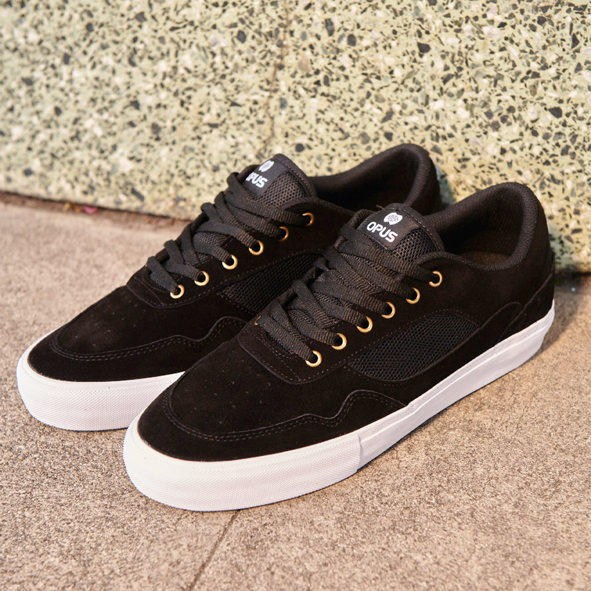 Opus Standard Low - Black/White